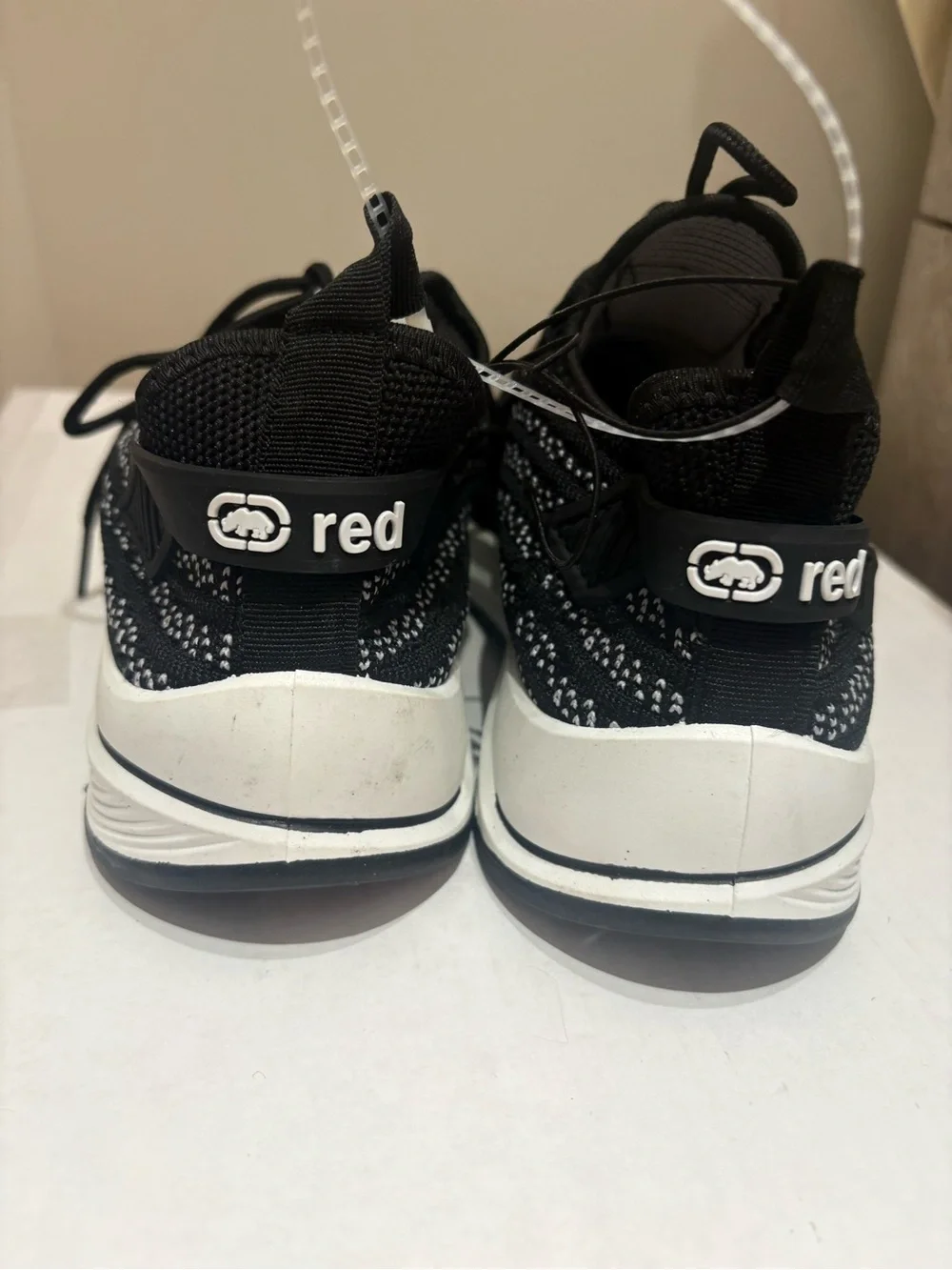 Ecko Unlimited Black Knit Wide-Width Athletic Sneakers with White Sole